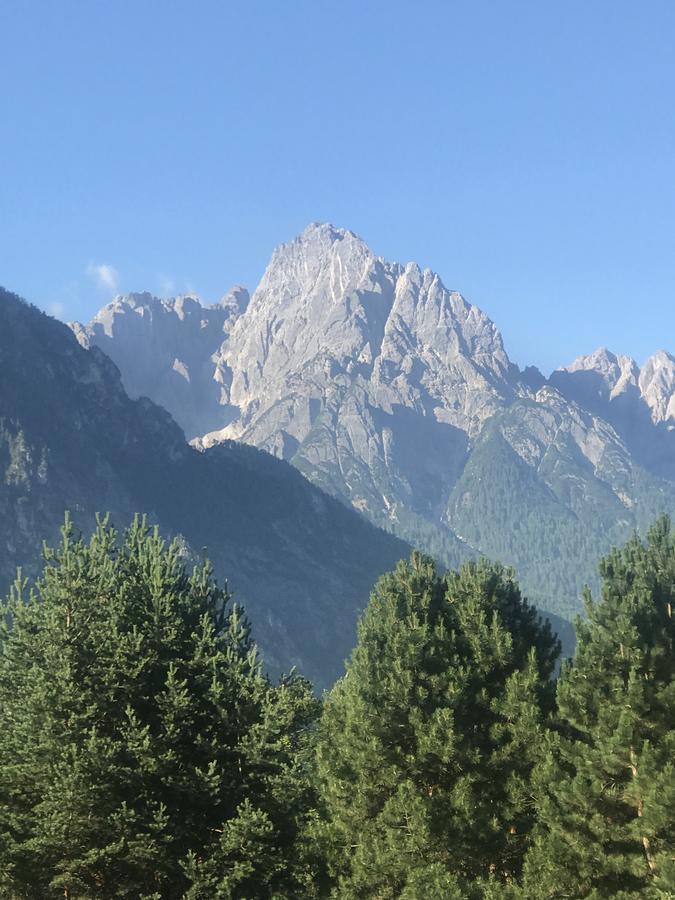 Falken Horst Lienz Buitenkant foto