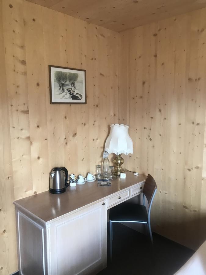 Falken Horst Lienz Buitenkant foto